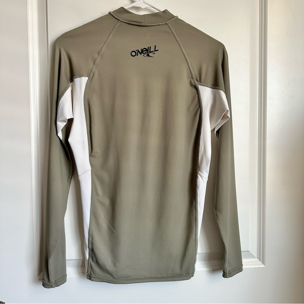 O’Neill Rashguard - Picture 6 of 7
